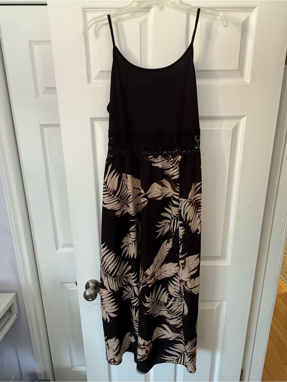 Women's Black and Cream Tropical Print Maxi Dress